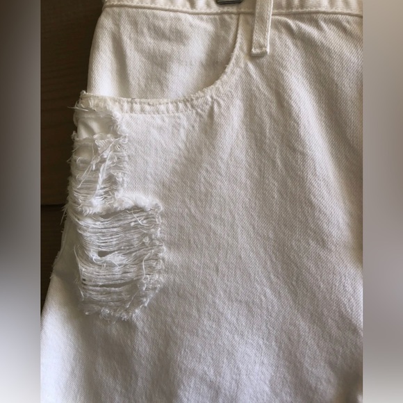 PRE-OWNED MUMU BLUE WOMEN'S WHITE DENIM SHORTS- SIZE 29 - Picture 5 of 7